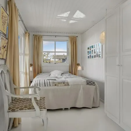 2 Bedroom Cozy In Nyaraló *